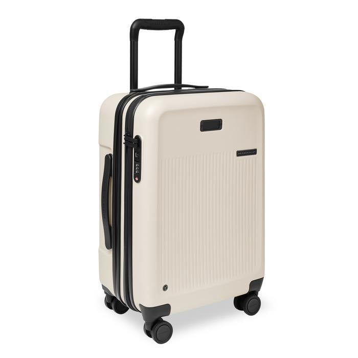 Sympatico 3.0 Essential 22" Carry-on Expandable Spinner