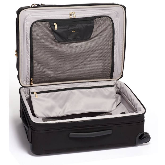 Short Trip Expandable 4 Wheeled Packing Case