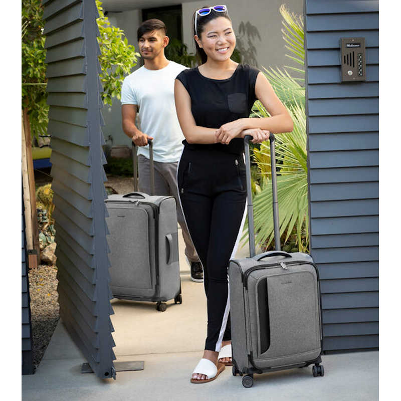 Malibu Bay 3.0 Softside Large spinner